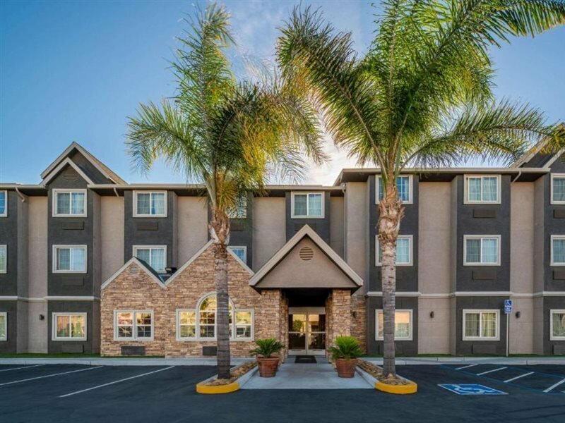 Фото Microtel Inn & Suites by Wyndham Tracy