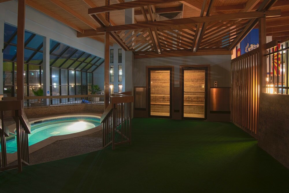 Фото Mcm Grande Hotel FunDome Odessa