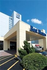 Фото Ramada Plaza by Wyndham Virginia Beach