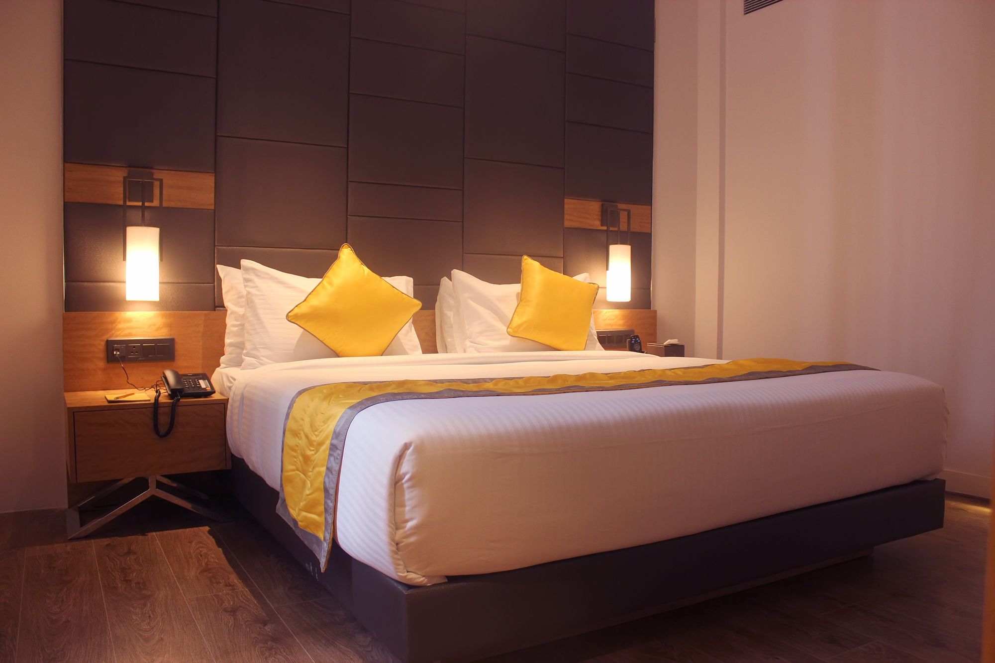 Фото Fountain Tree by Tgi