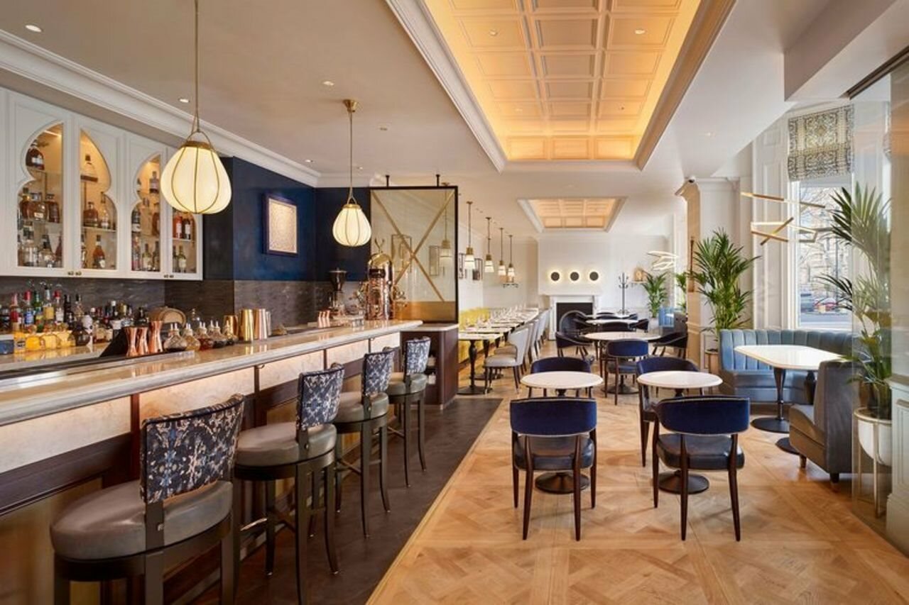 Фото 100 Queen's Gate Hotel London Kensington, Curio Collection by Hilton