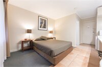 Фото Forrest Hotel and Apartments