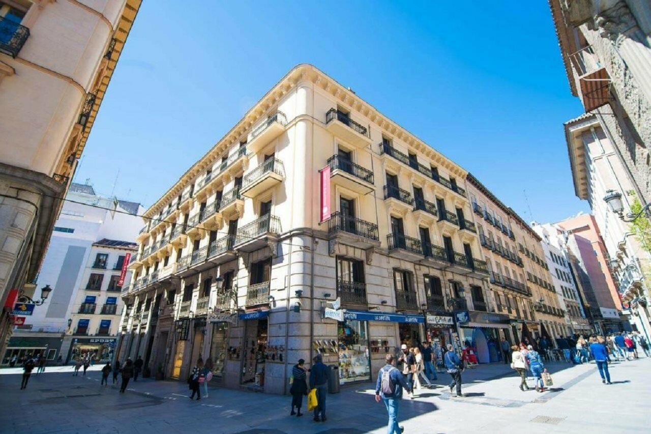 Фото Petit Palace Preciados