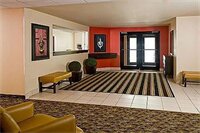 Фото Extended Stay America Suites San Diego Mission Valley Stadiu