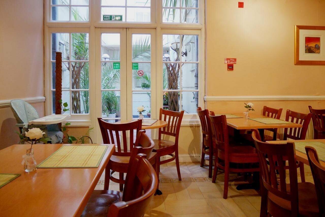 Фото Gresham Hotel