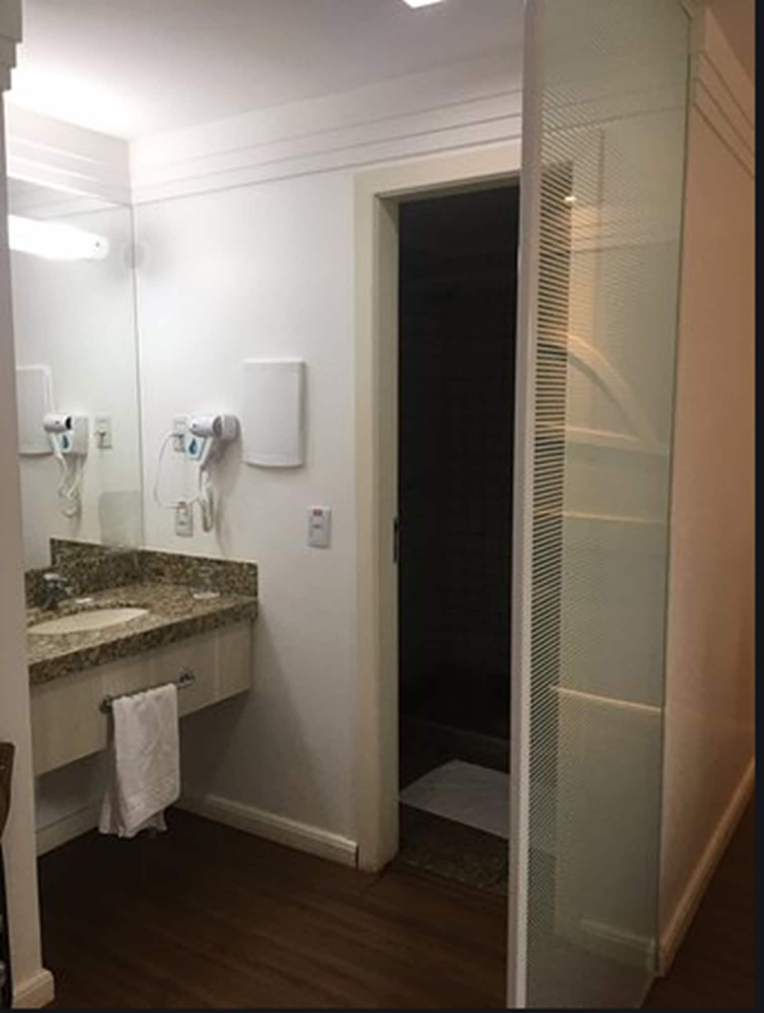 Фото Mercure Brasilia Lider