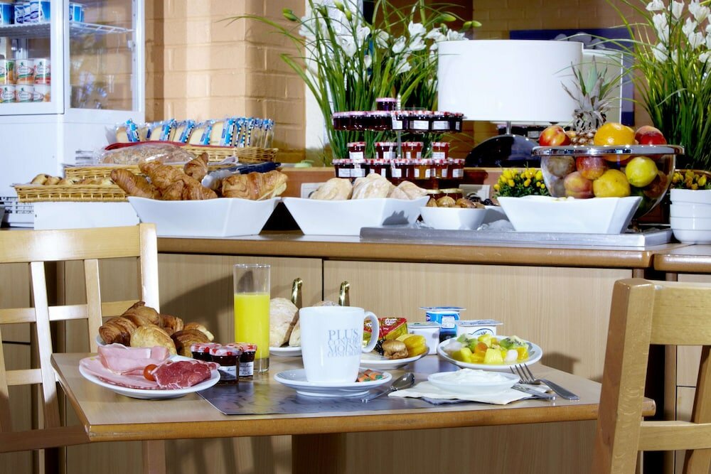 Фото Kyriad Montpellier Centre - Antigone