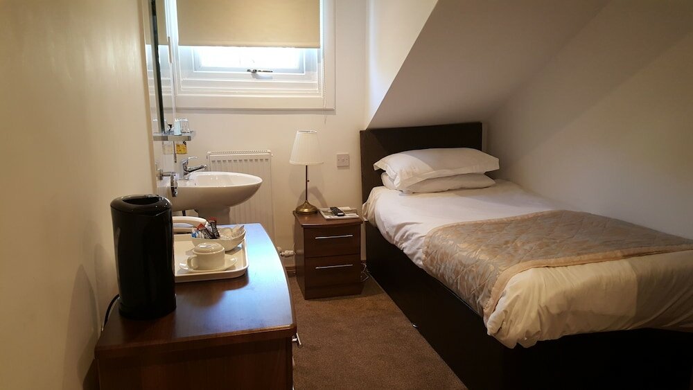 Фото McLays Guest House