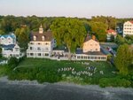 The Breakwater Inn and SPA