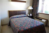 Фото Bedtime Inn & Suites