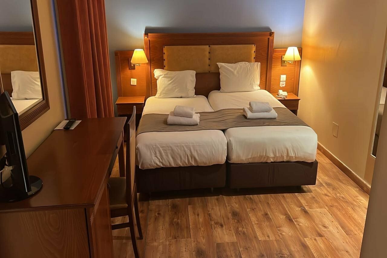 Фото 121 Paris Hotel