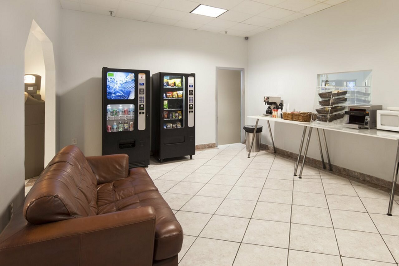 Фото Leamington Hotel