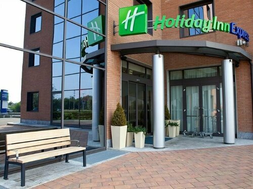Внешний вид отеля Holiday Inn Express Reggio Emilia в Реджио-Эмилии, фото 3