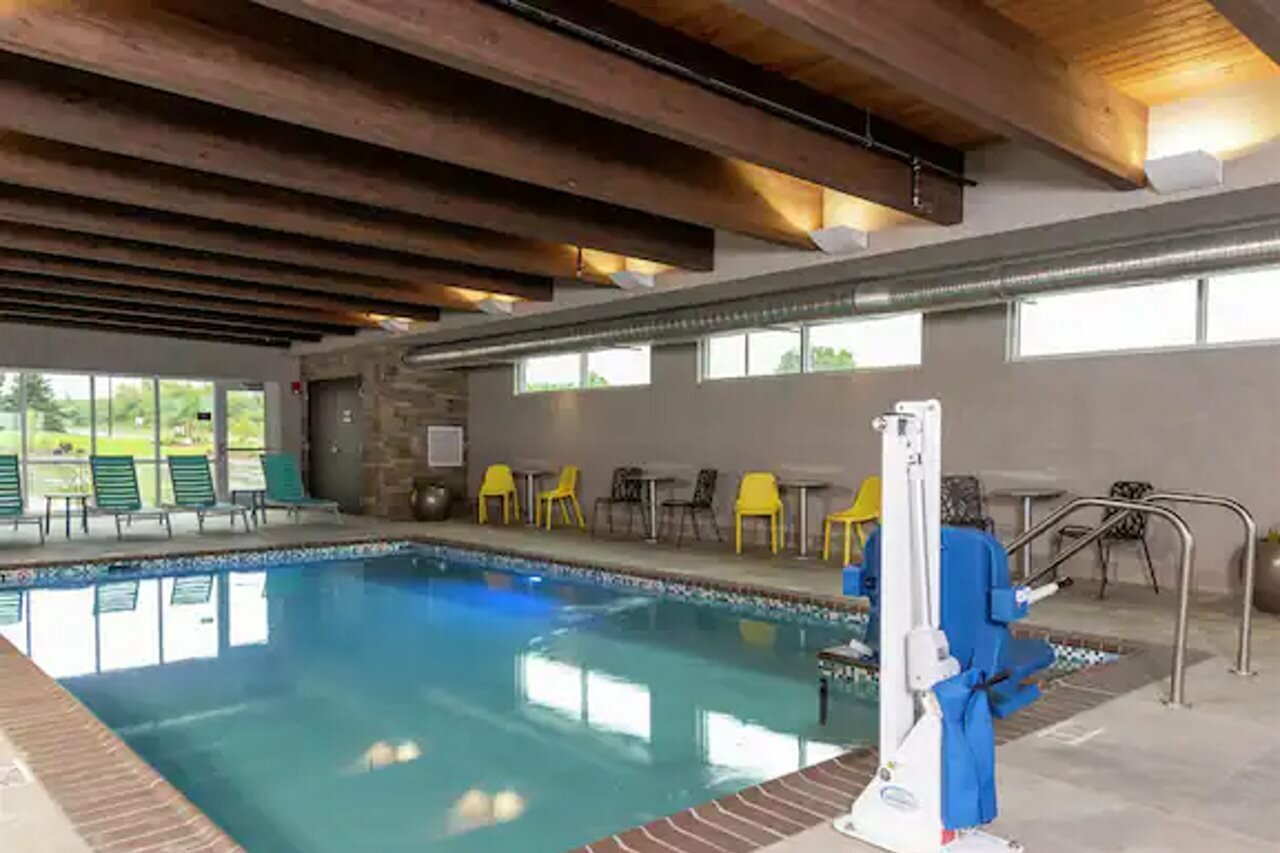 Фото Home2 Suites by Hilton Appleton