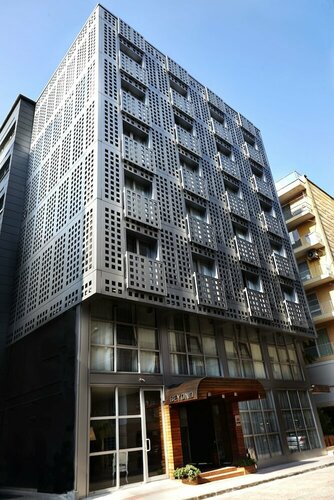 Внешний вид отеля Beyond Hotel в Конаке, фото 1