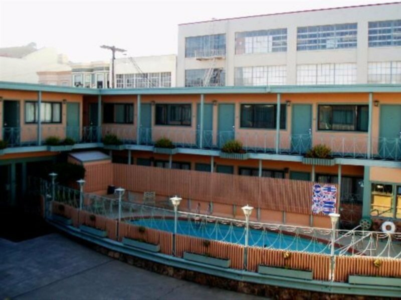 Фото отеля 5