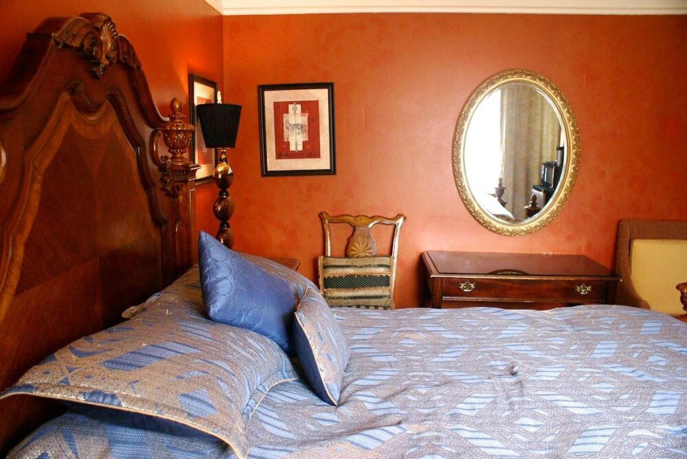 Фото Fitzgerald Hotel