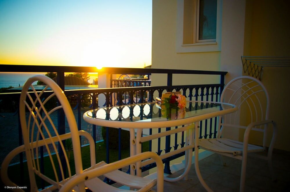 Фото Отель Liberatos Village