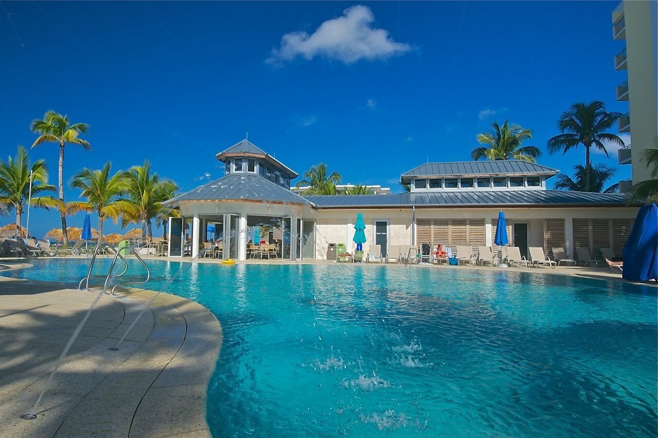 Фото Naples Beach Hotel and Golf Club