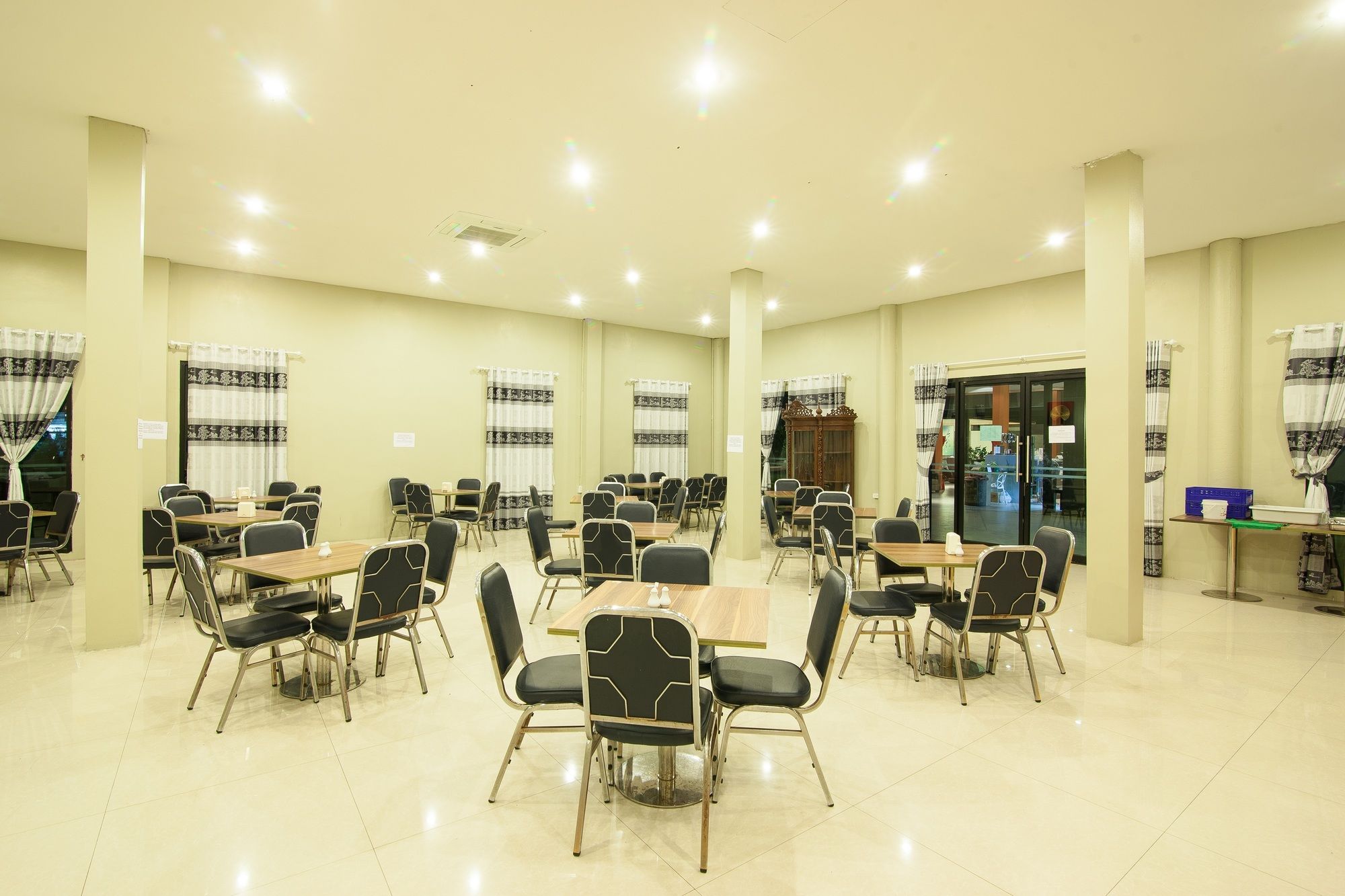 Фото Woraburi Pattaya Resort & SPA