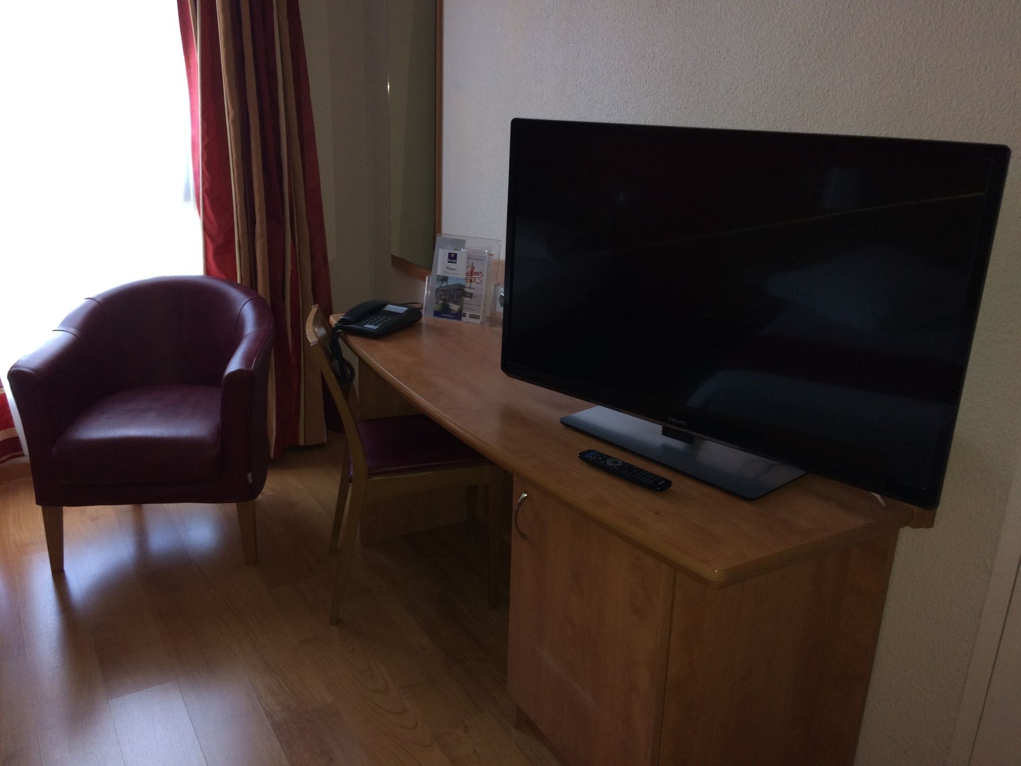 Фото Kyriad Nimes Ouest