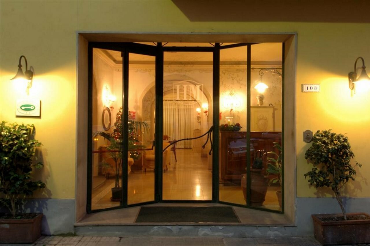 Фото отеля 3