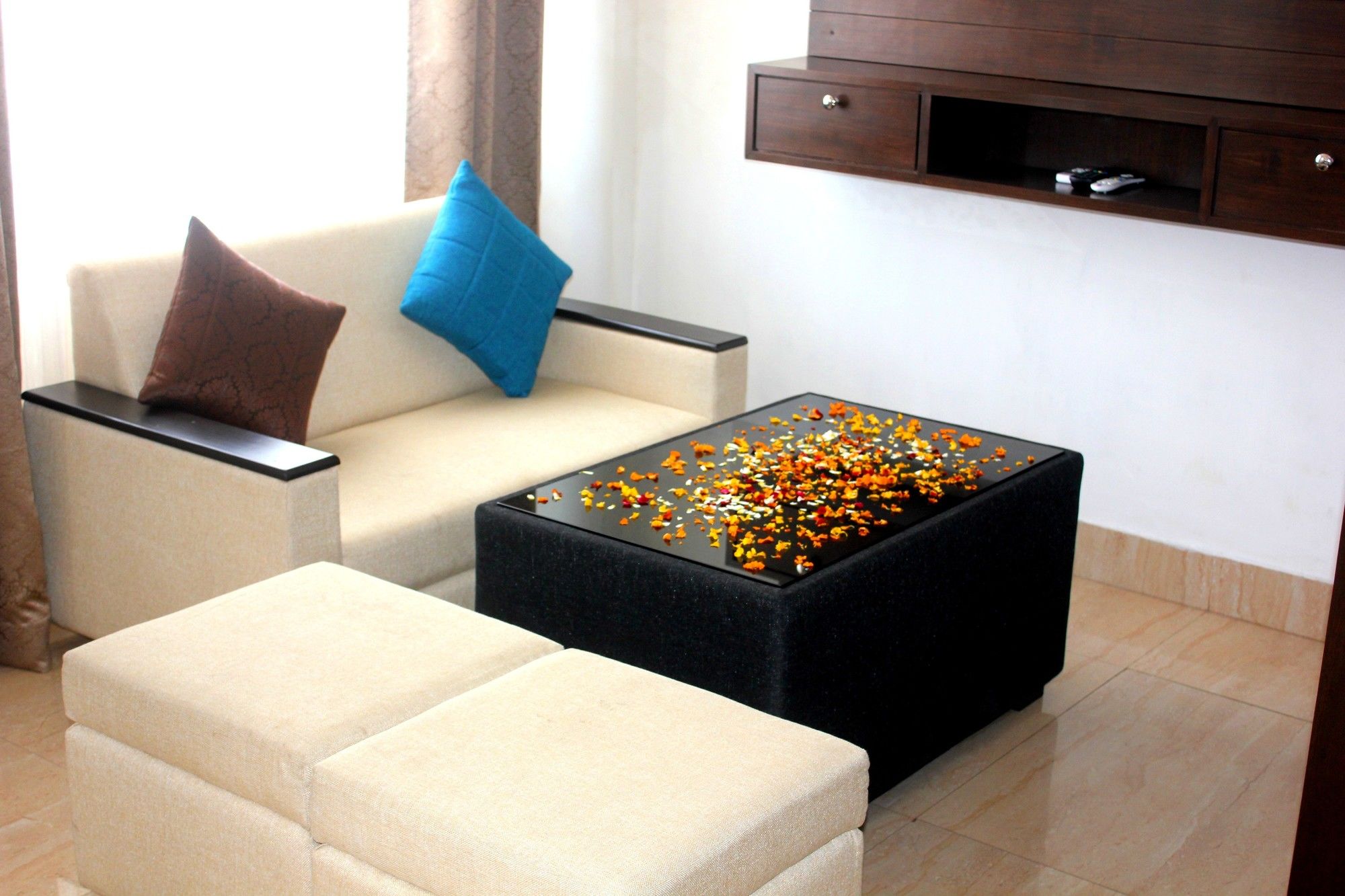 Фото Hotel Holiday Hill