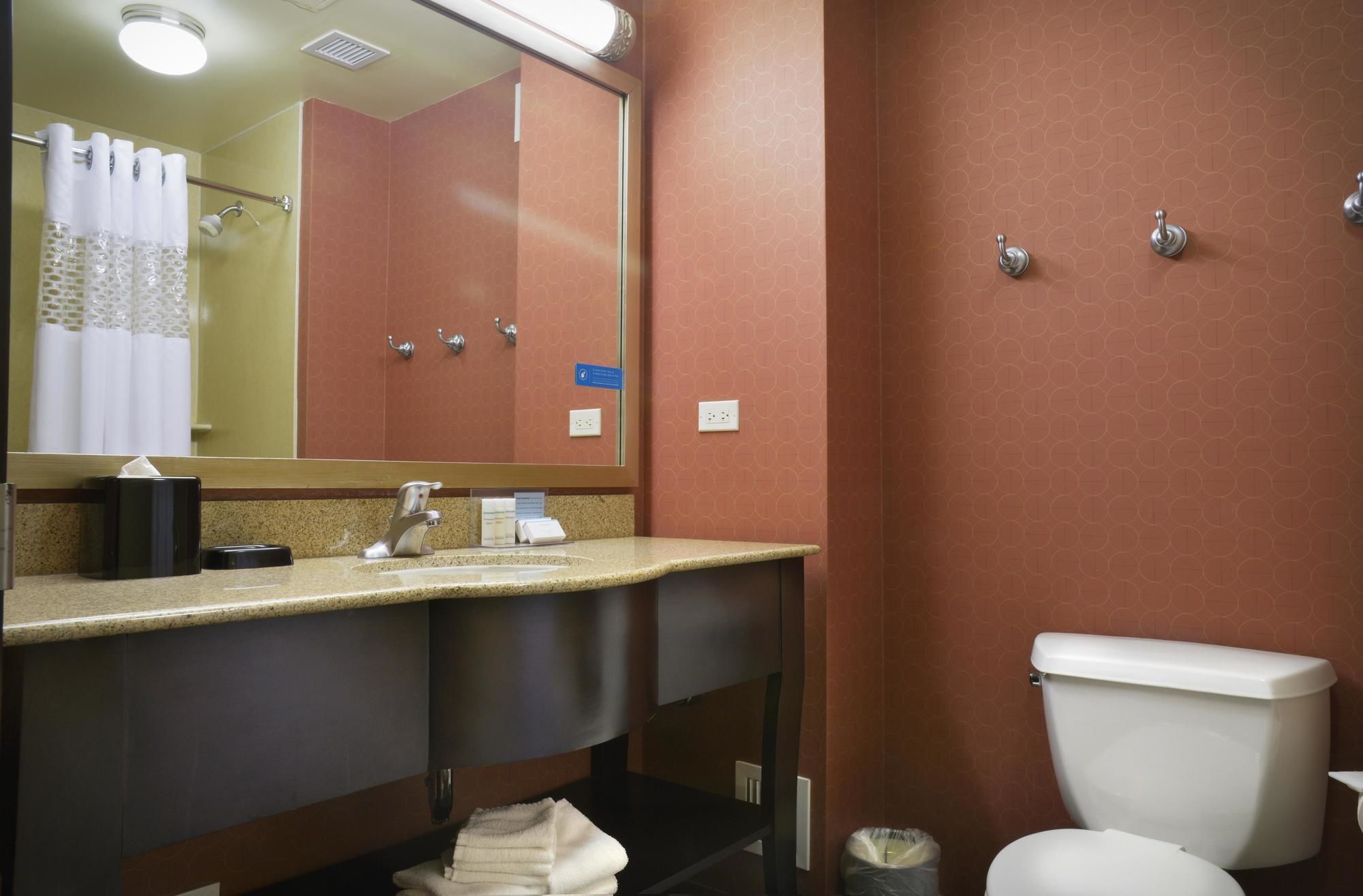 Фото Hampton Inn Majestic Chicago Theatre District