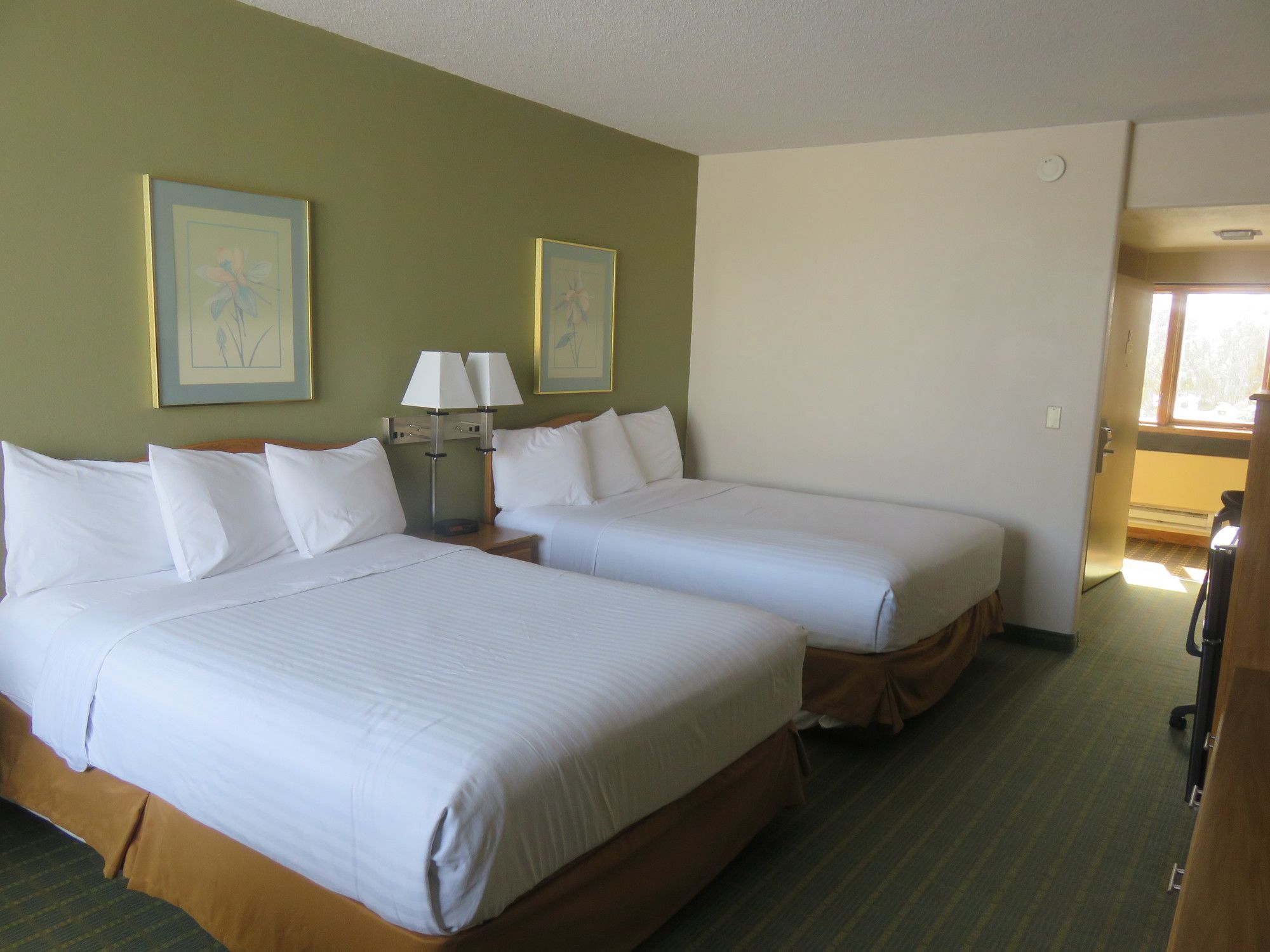 Фото Baymont by Wyndham Fargo