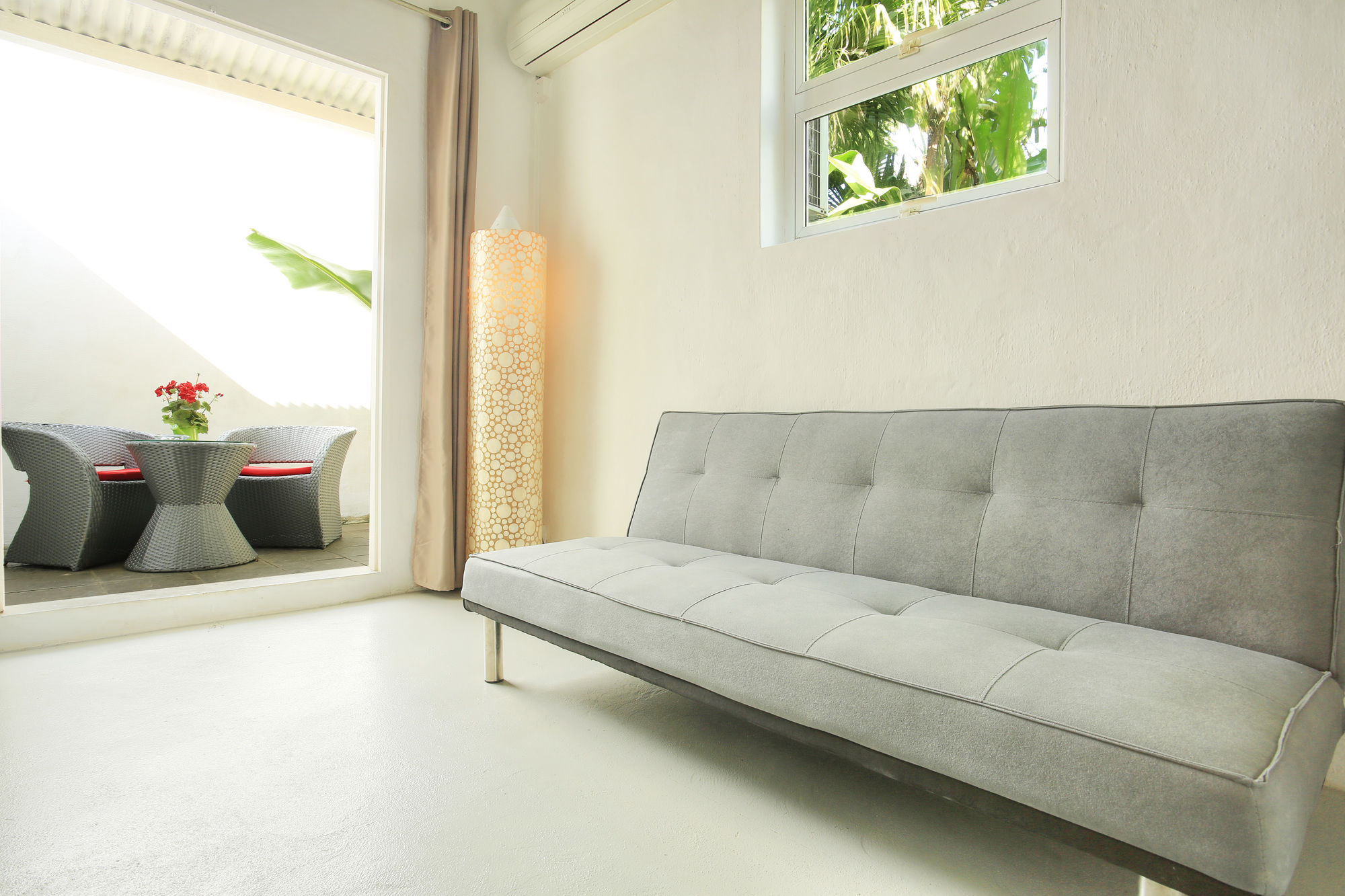 Фото Esprit Libre Restaurant and Guest House