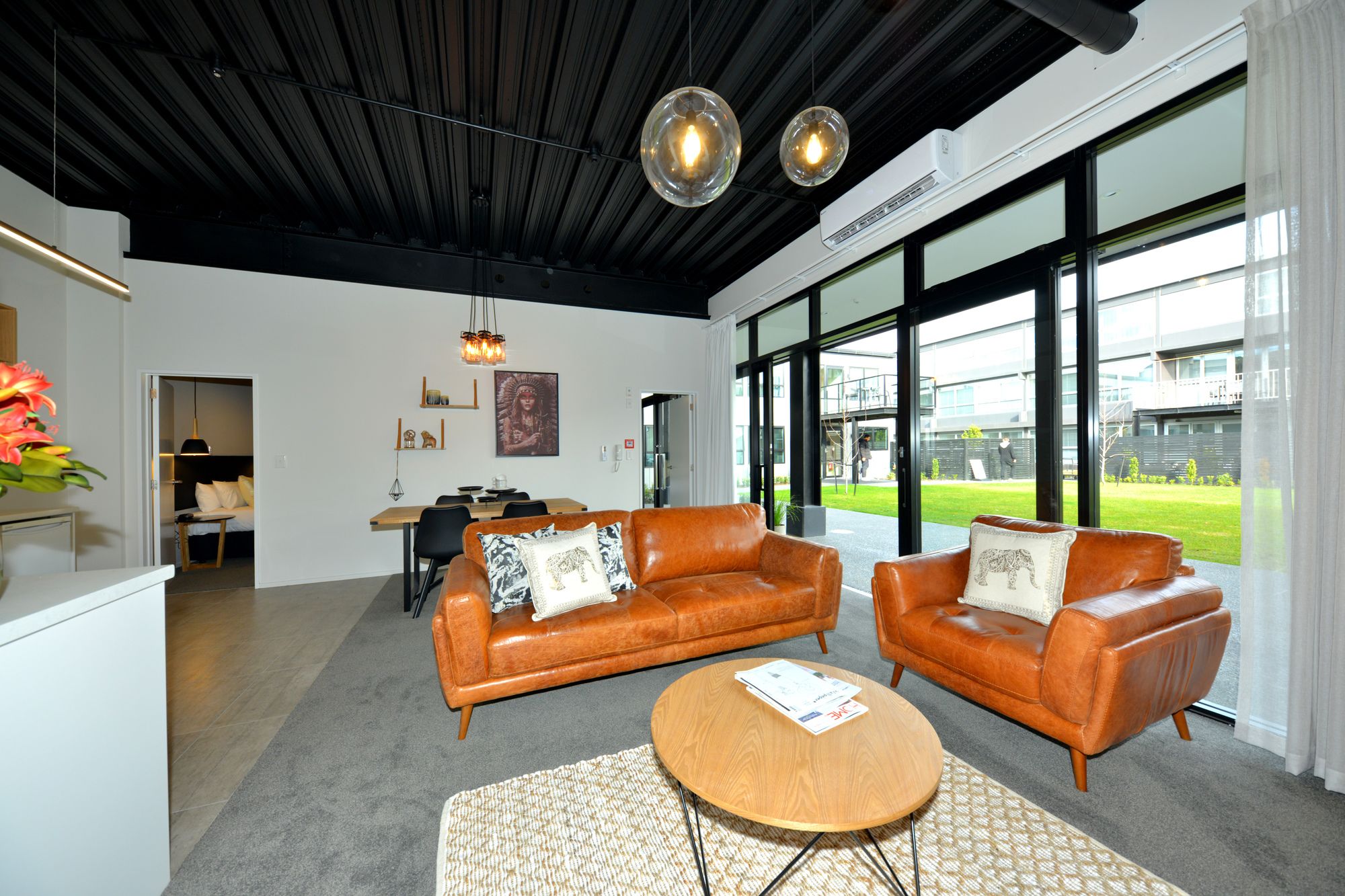 Фото Southwark Hotel & Apartments