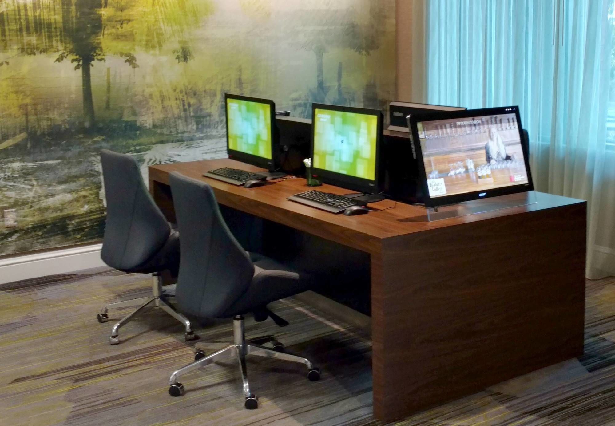 Фото Courtyard by Marriott Portland Tigard