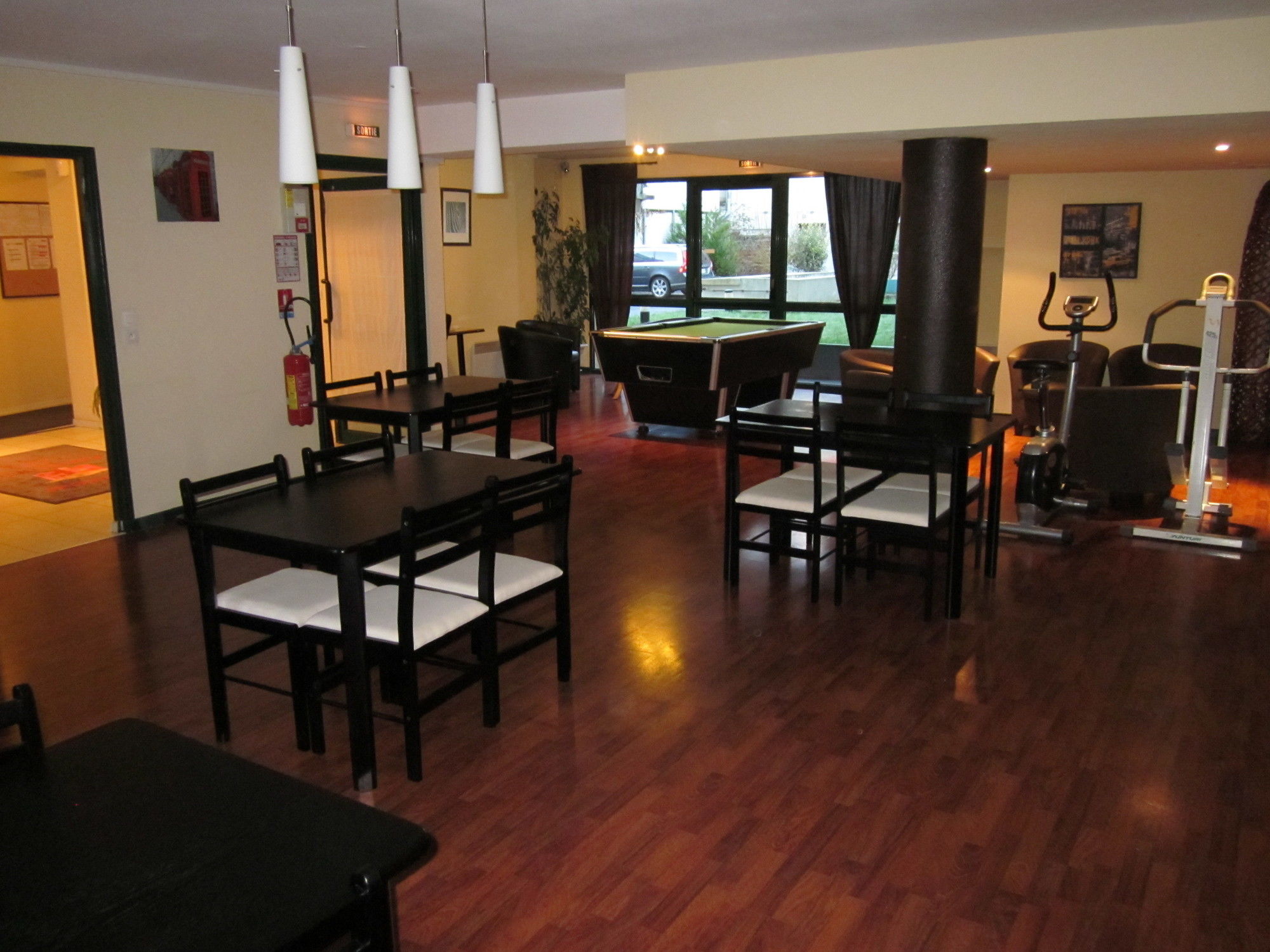 Фото Kosy Appart’Hôtels Le Champ de Mars