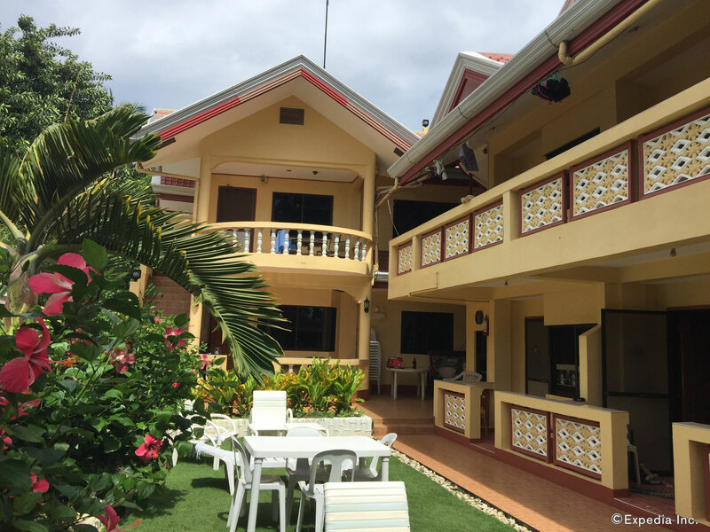 Гостиница Cherrys Home Rooms For Rent
