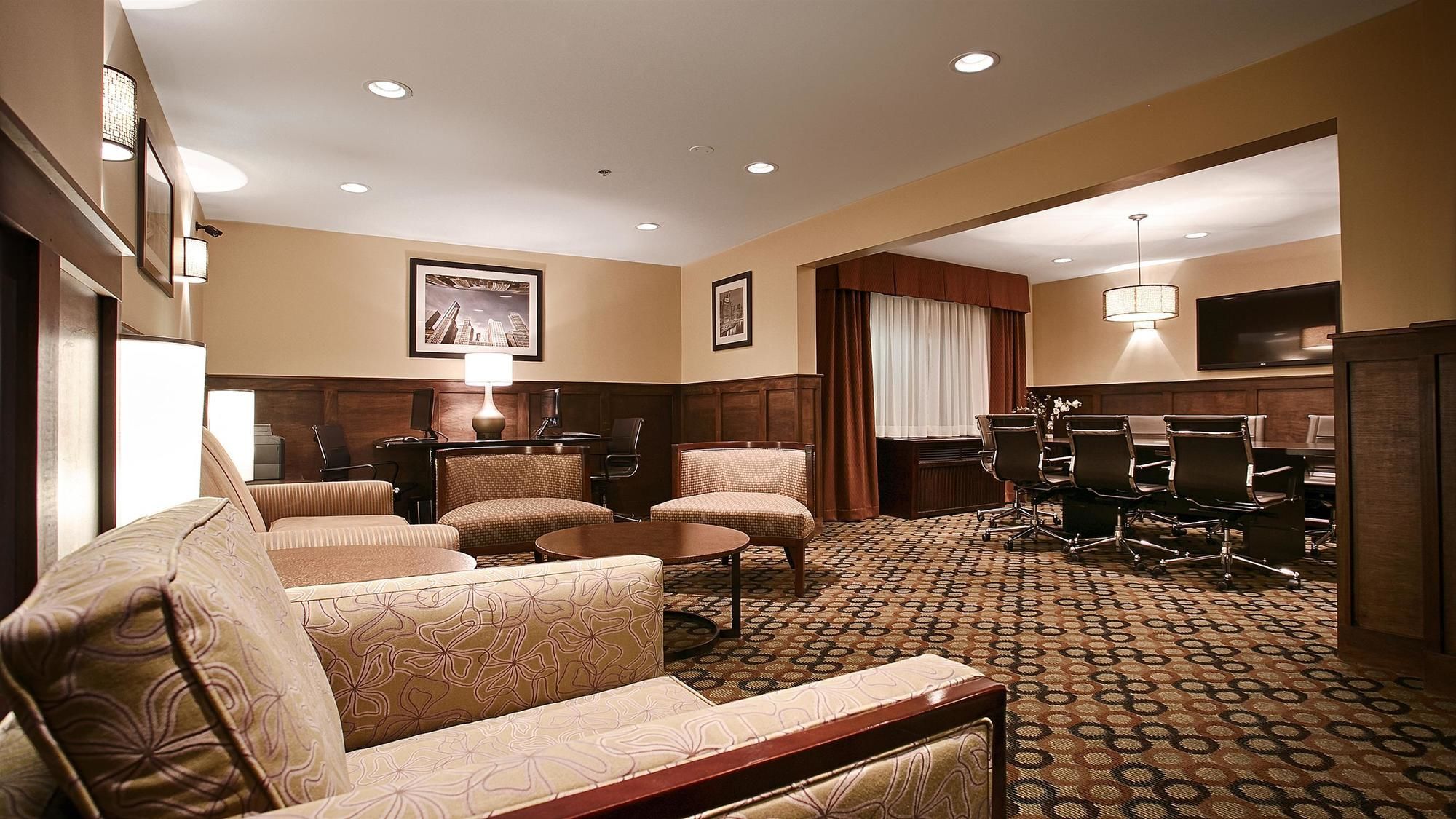 Фото Best Western Glenview -Chicagoland Inn and Suites