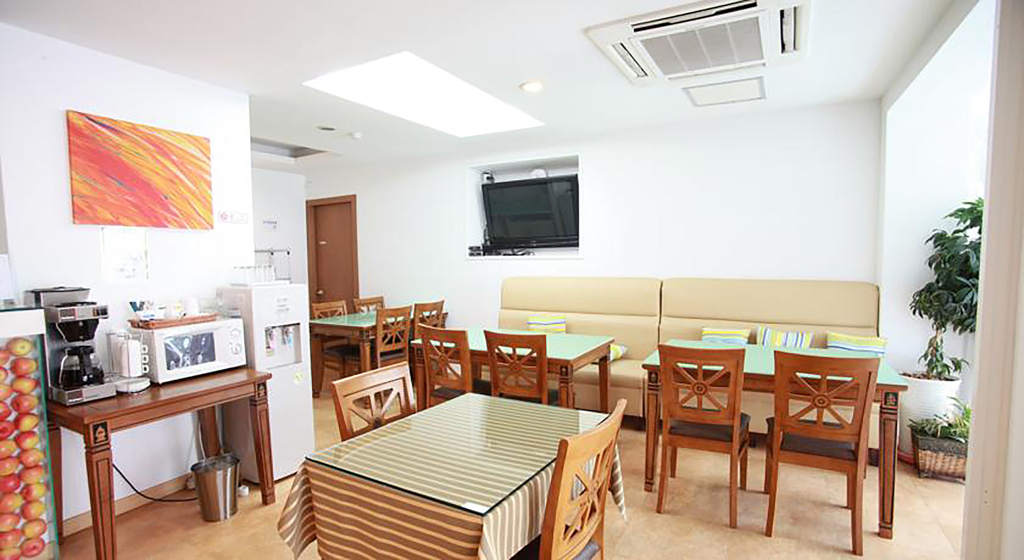 Фото Appletree Hotel