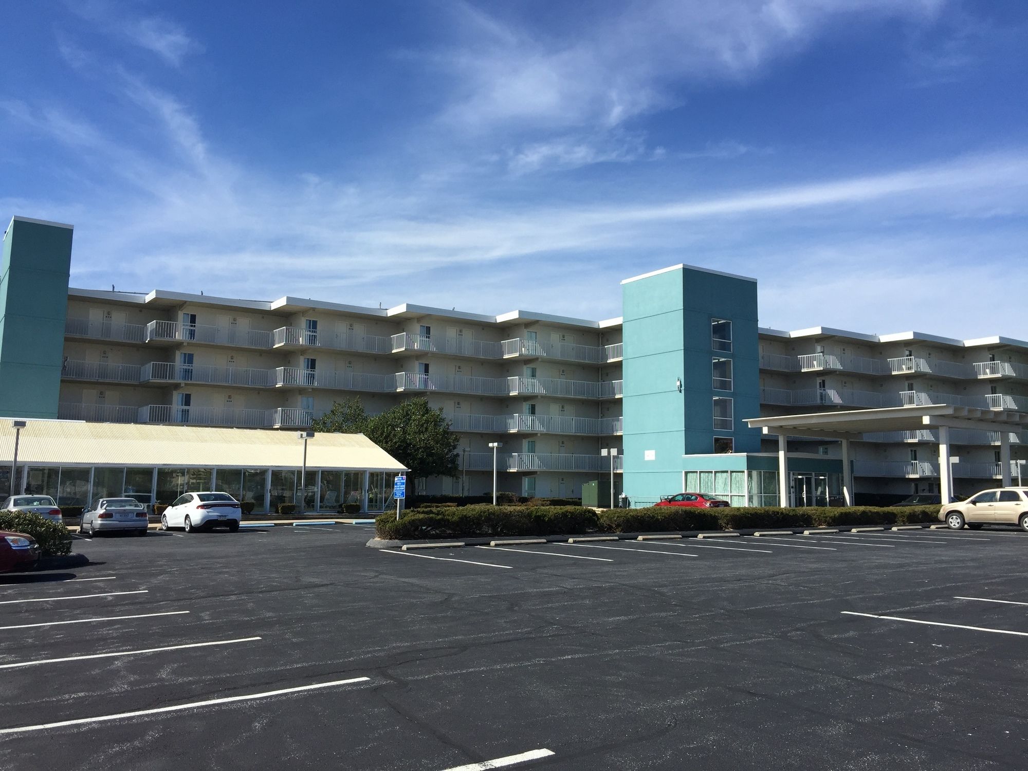 Фото Bay Club Resort by Coolvacay