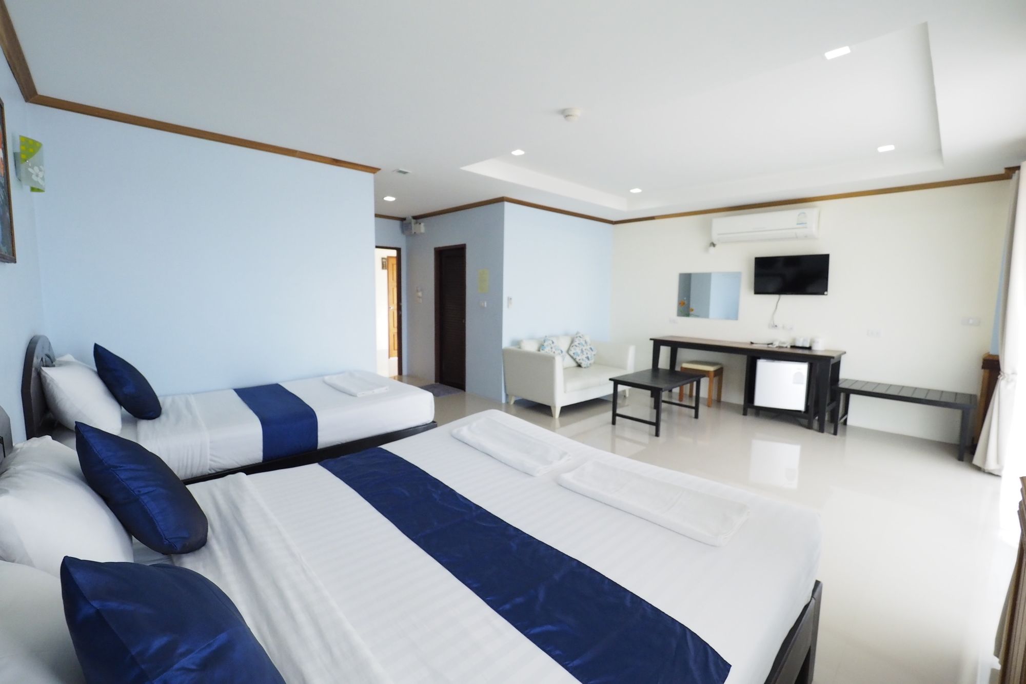 Фото Sea Mountain Khanom Hotel