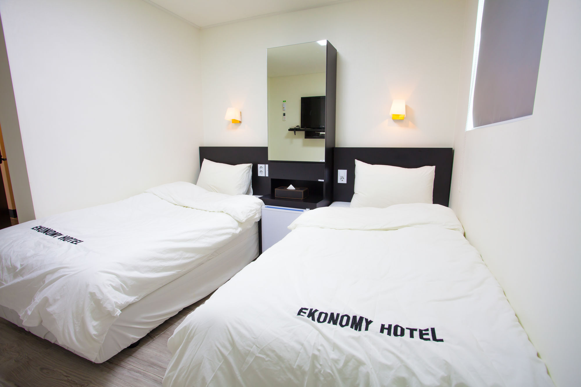 Фото Ekonomy Hotel Incheon