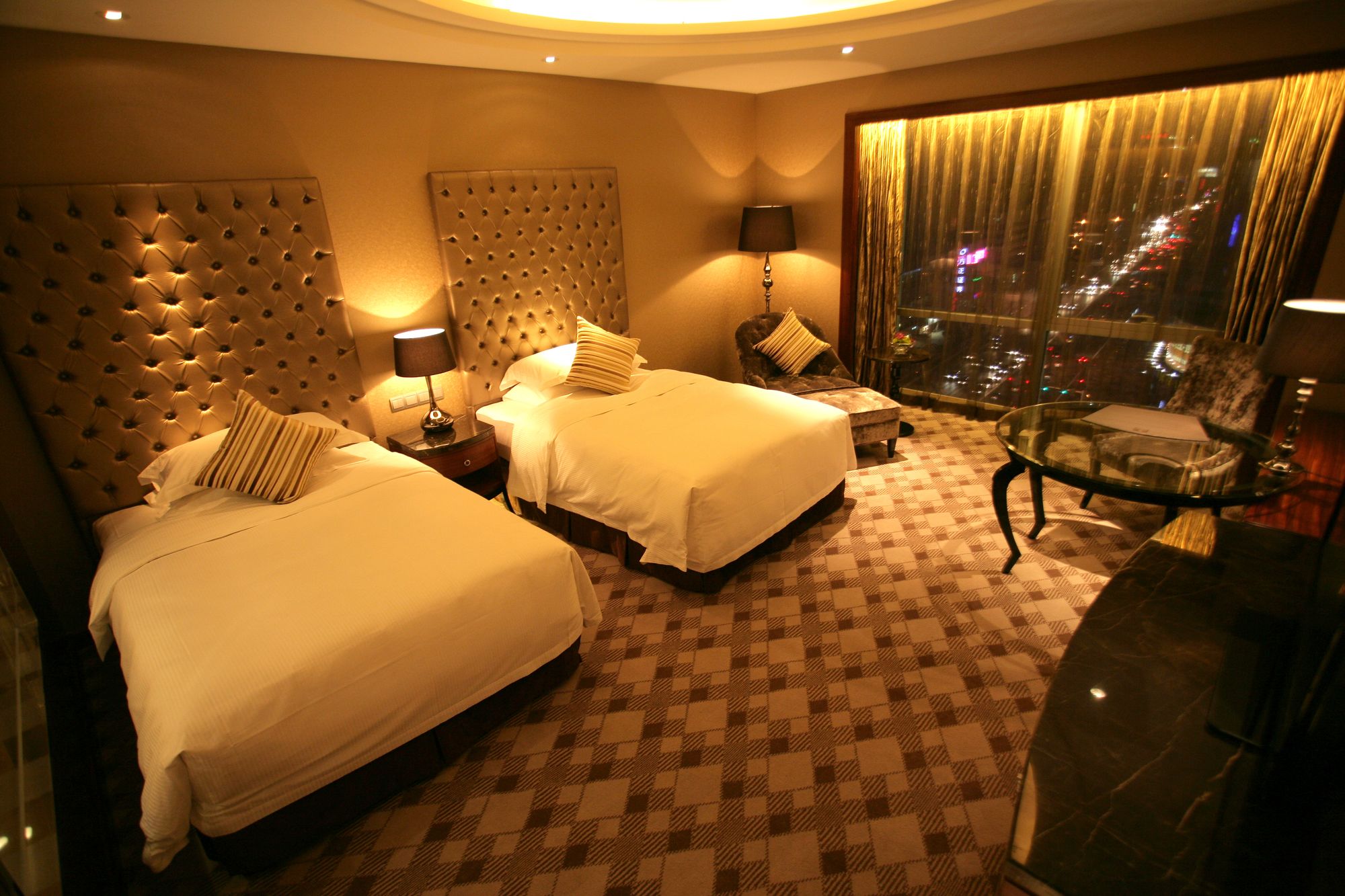 Фото 212268915704