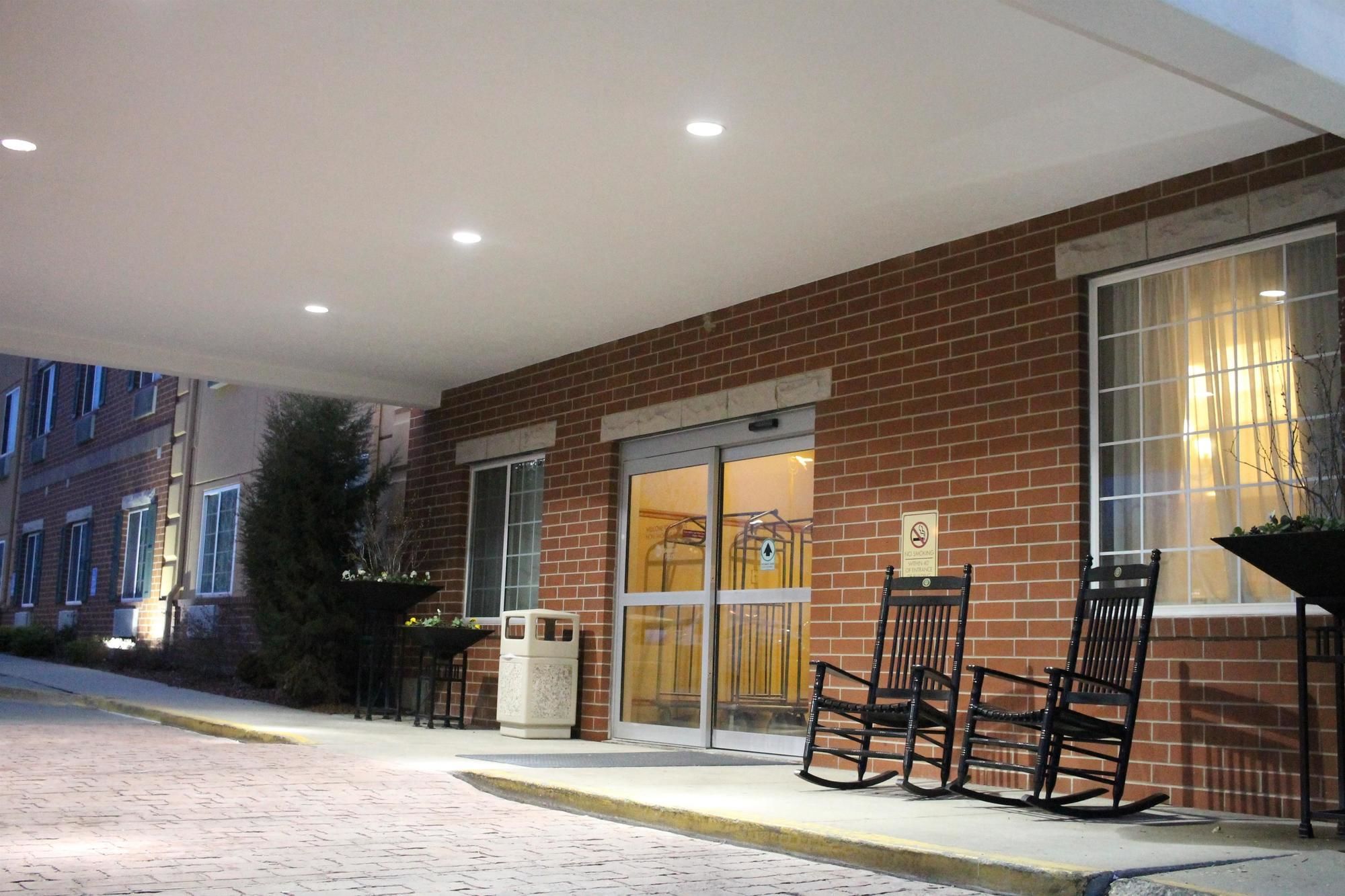 Фото Best Western Plus Des Moines West Inn & Suites