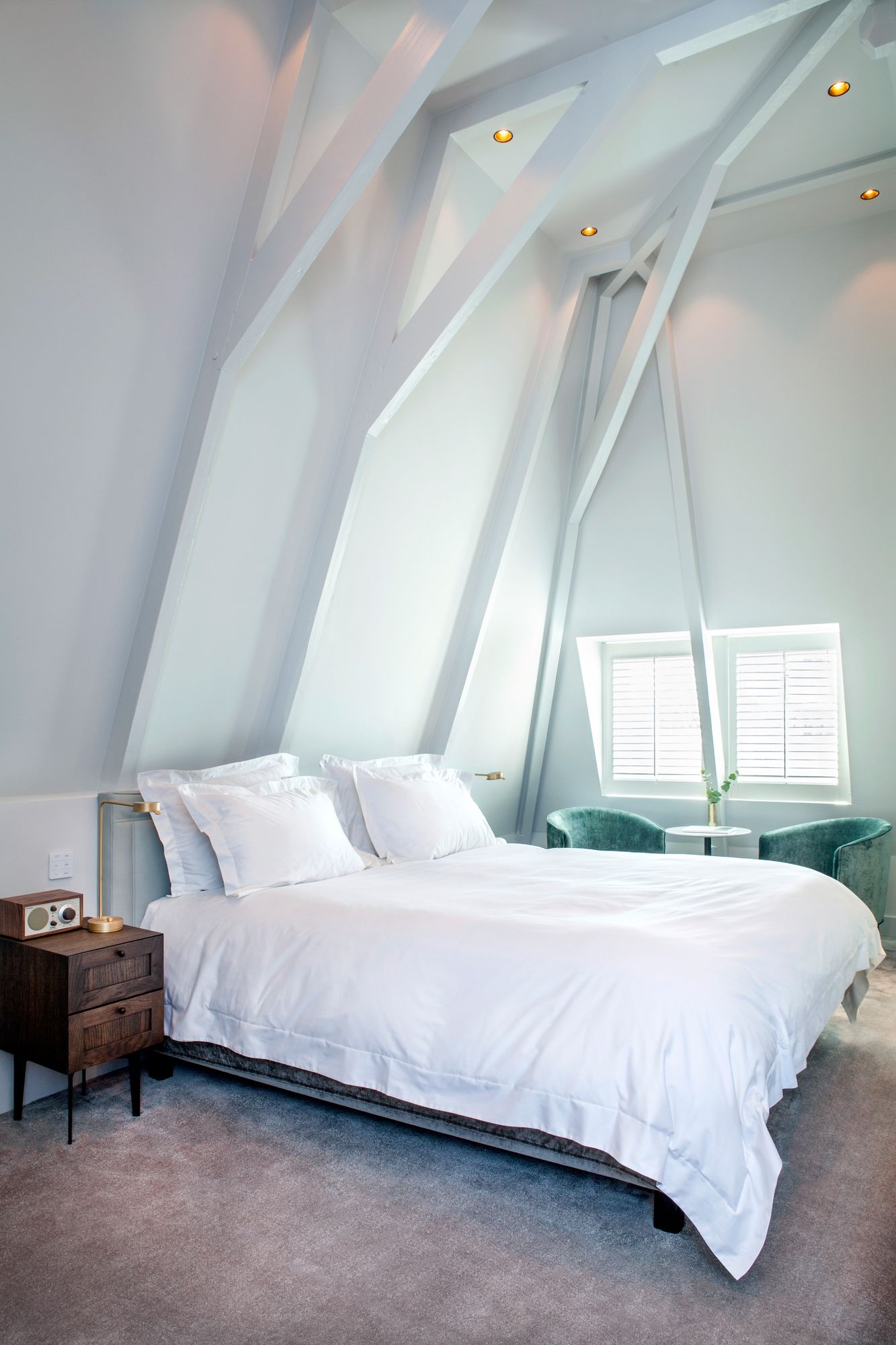 Фото Pillows Anna van den Vondel