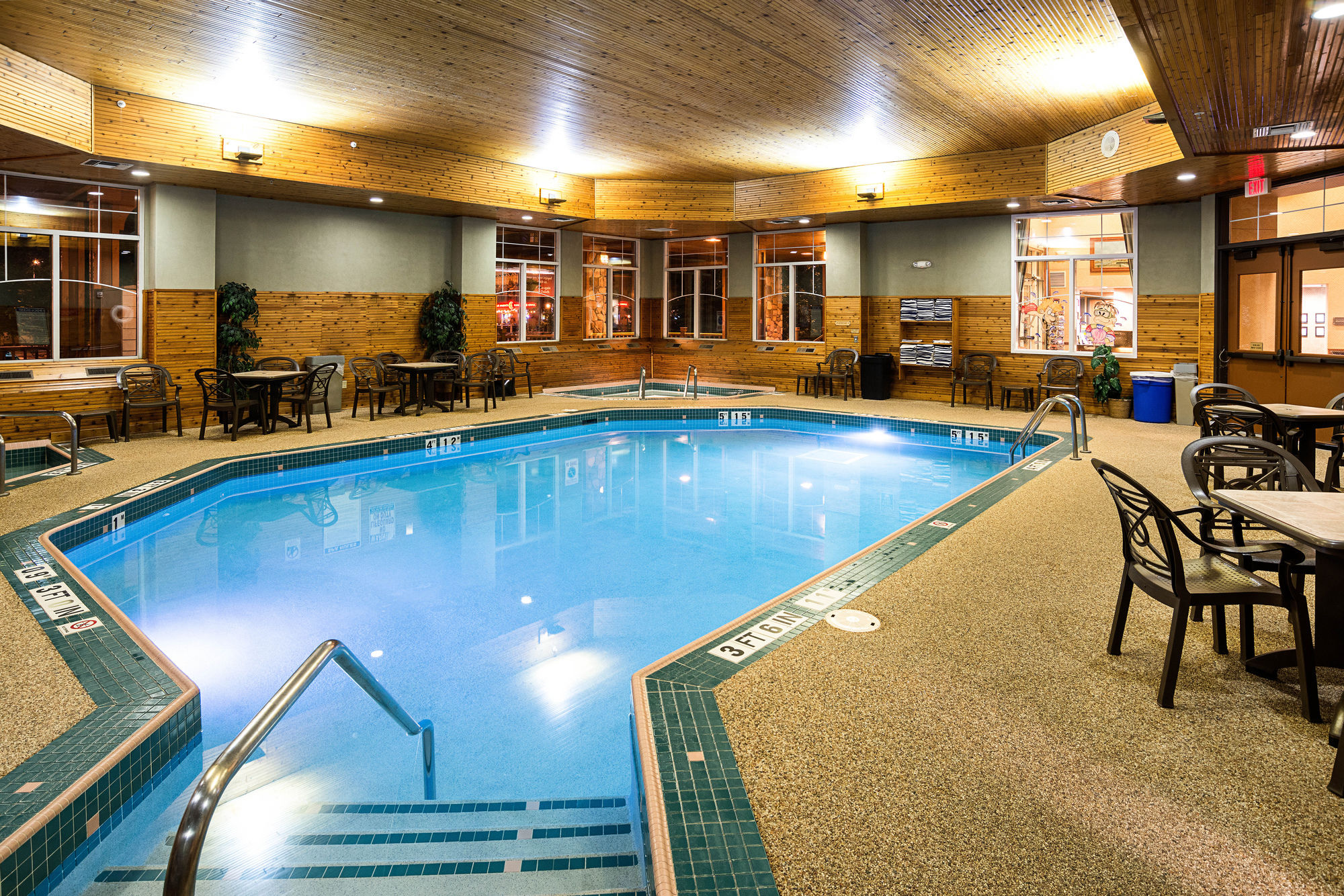 Фото Lift Bridge Lodge, Ascend Hotel Collection