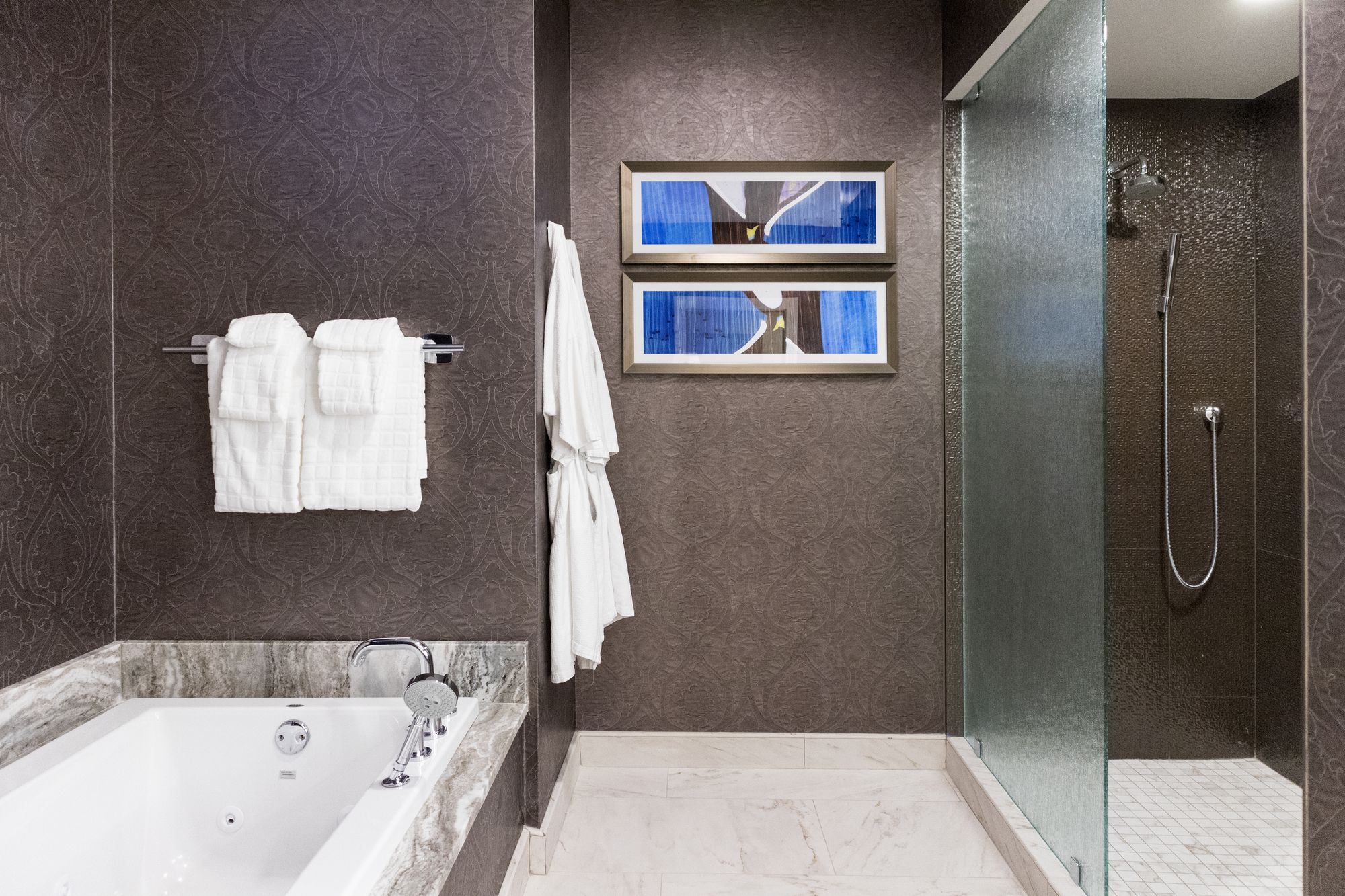 Фото The Jung Hotel and Residences