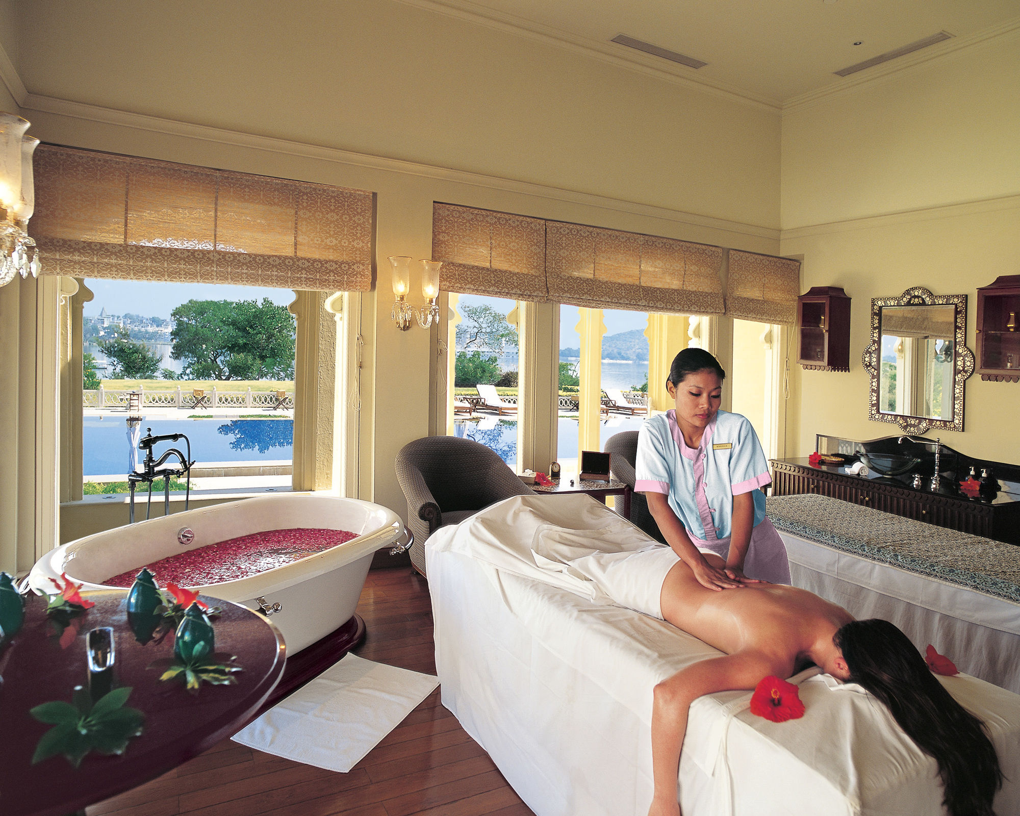 Фото The Oberoi Udaivilas, Udaipur