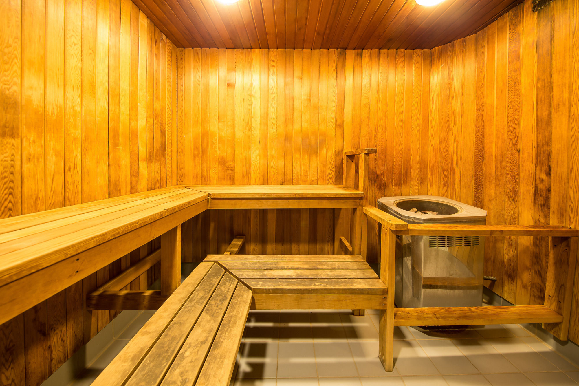 Фото Canada Suites - 832 Bay St