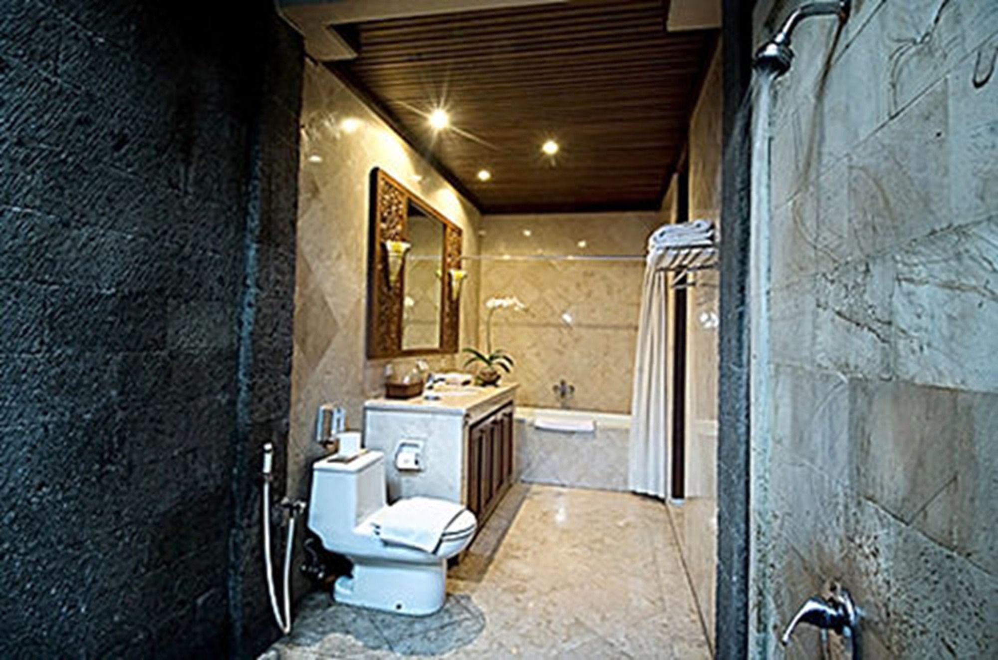 Фото The Citta Luxury Residence