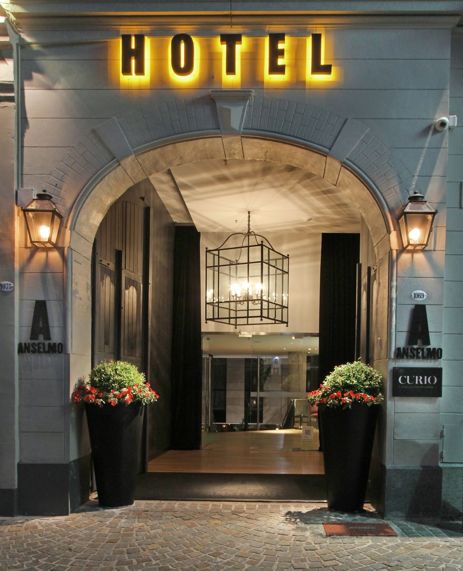 Фото Anselmo Buenos Aires Curio Collection by Hilton