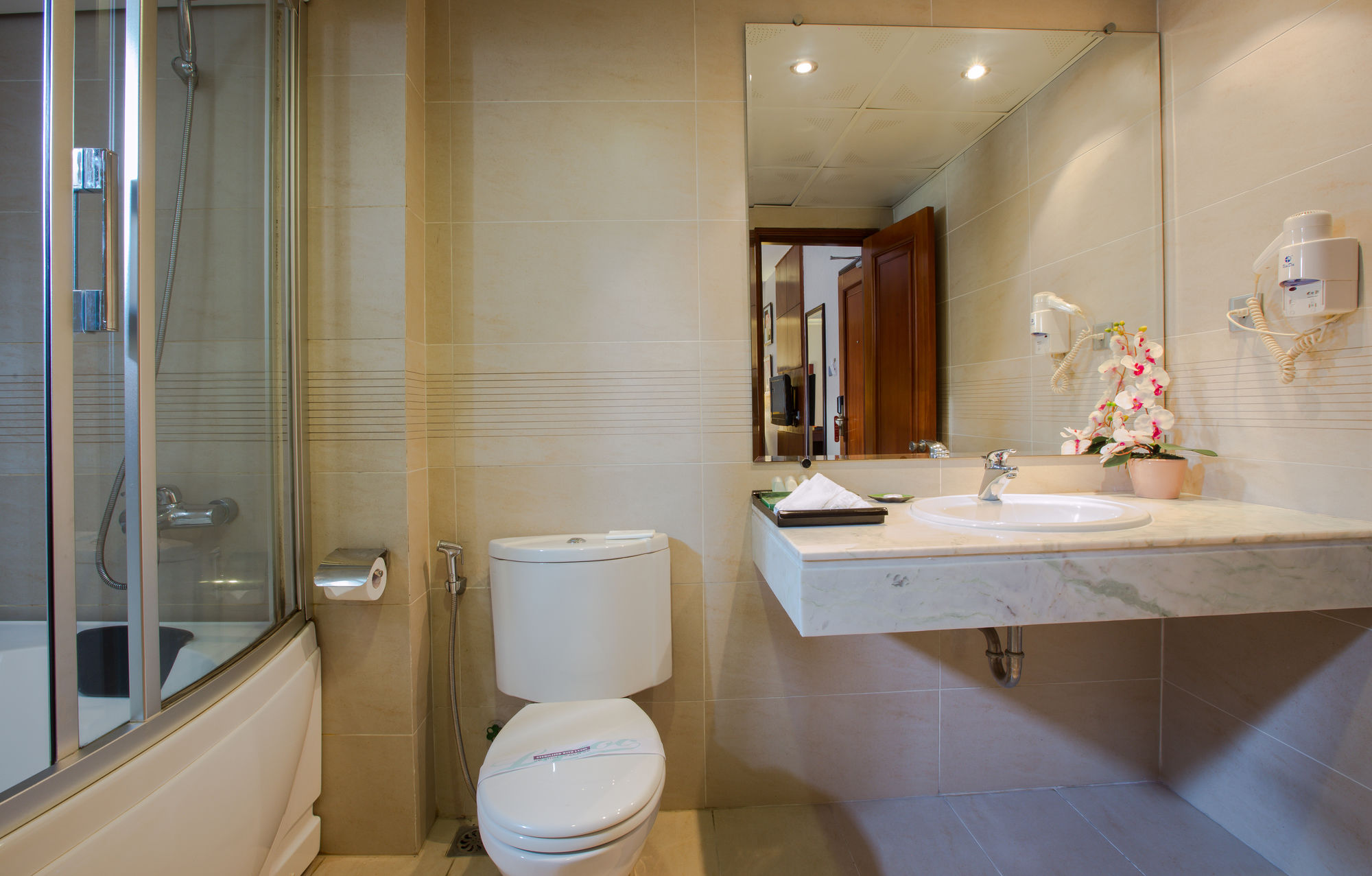 Фото Emerald Hotel Hanoi