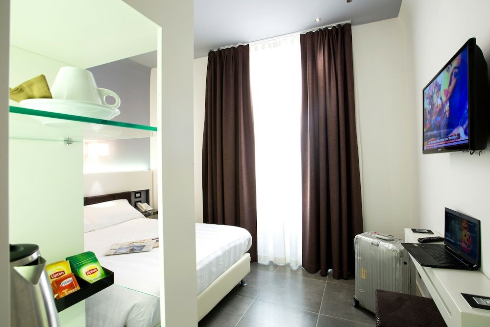 Фото Crosti Hotel